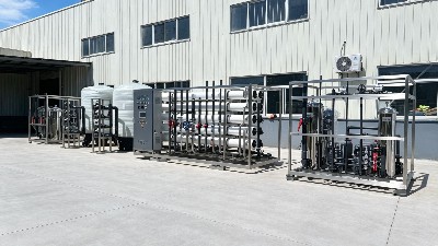 电子电池行业超纯水系统五种工艺路线对比-从传统混床到全膜法